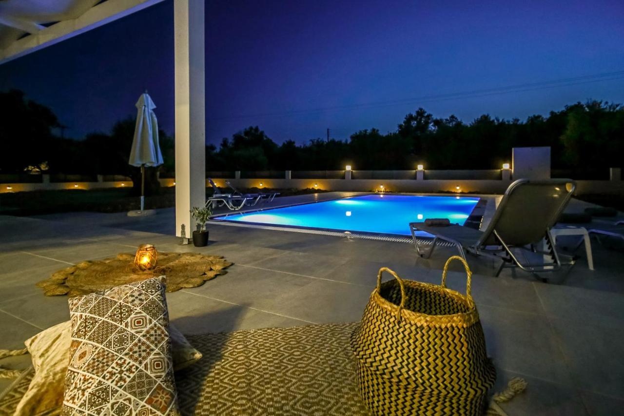 Villa Boviana With Private Swimming Pool Agios Sostis  Bagian luar foto